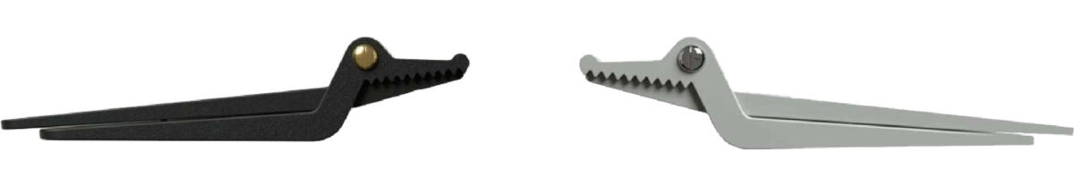 (image for) ALESSI – “SWEETHEART” Schiaccianoci in fusione di alluminio con rivestimento in PVD, disponibile in 2 colori, *Nero*, *Alluminio*