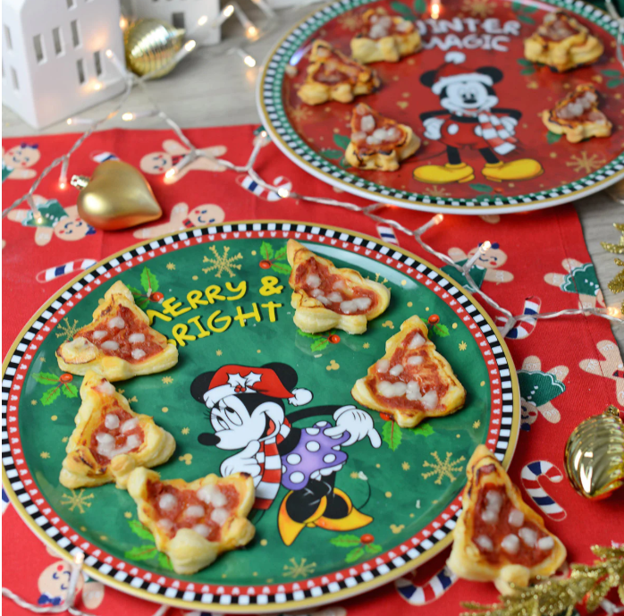 127001 (2) Piatto panettone Winter Magic Minnie Mouse di Egan