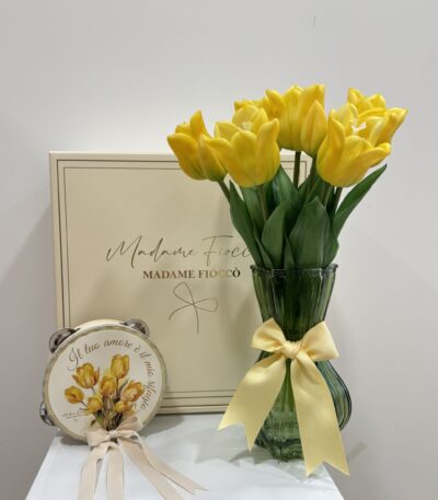 Primavera box tulipano giallo di Madame fioccò
