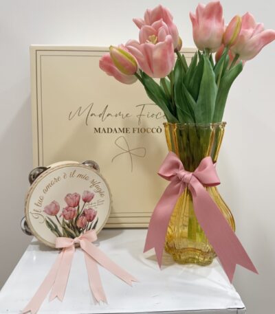 Primavera box tulipano rosa di Madame fioccò